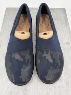 Clarks Collection Cora Heather Navy Camo Slip On Comfort Shoes Womens US 8M NWOB